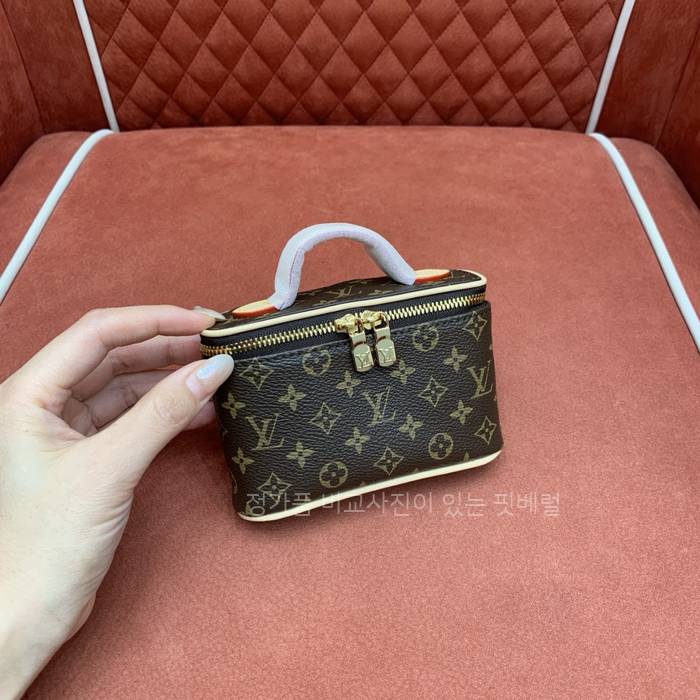 루*비통 M83079 니스 뷰티