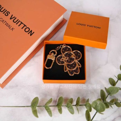 [국내배송] 루*비통 모노그램 비비엔 백참&키링