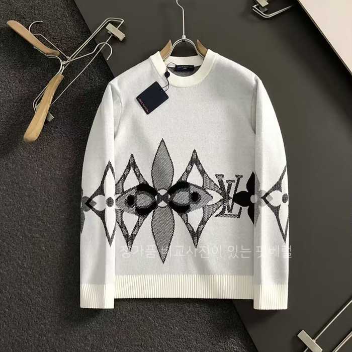 [국내배송] 루*비통 모노그램자수로고 양모 라운드 (2color)