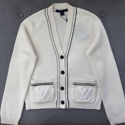 루*비통 스트라이프 악센트 가디건