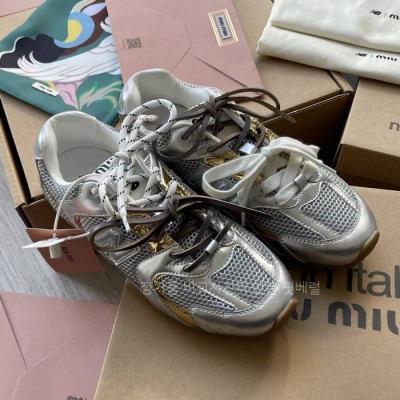 미*미우x뉴*란스 530 SL 메탈릭 레더 메쉬 스니커즈