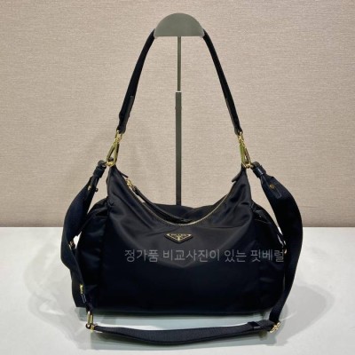 프*다 1BC264 익스플로러 숄더백 라지