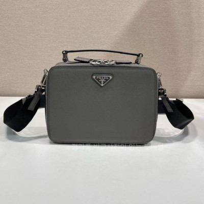 프*다 2VH069 브리크 사피아노 가죽 핸드백