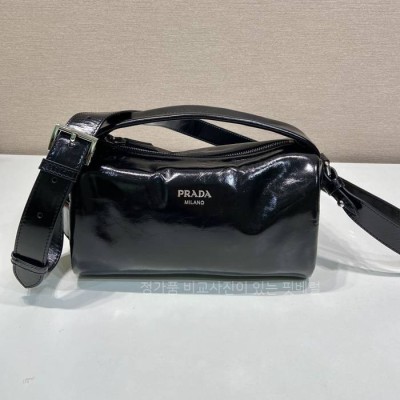 프*다 2VH188 가죽 숄더백