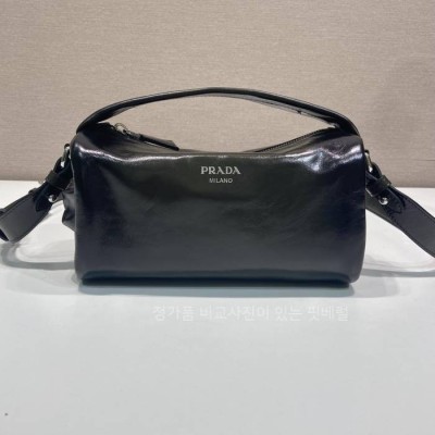 프*다 2VH188 가죽 숄더백