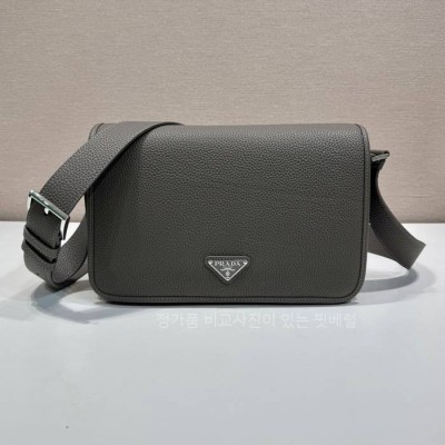 프*다 2VD075 가죽 크로스백 남성용