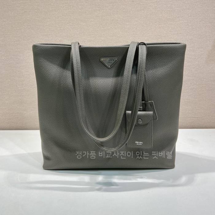 프*다 2VG130 가죽 토트백