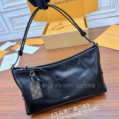 루*비통 M28160 캐리올 이스트 웨스트