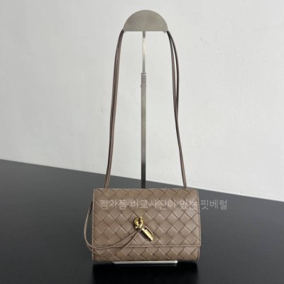 보*가베네타 836940 안디아모 파우치 크로스백