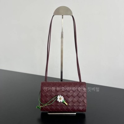 보*가베네타 838870 안디아모 데이지 파우치 크로스백