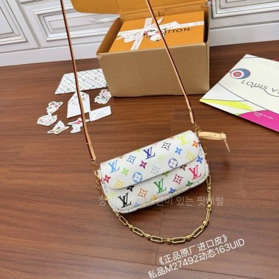 루*비통 M27492 LV x TM 월릿 온 체인 아이비