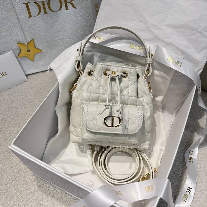 디* 카로 나노 버킷백