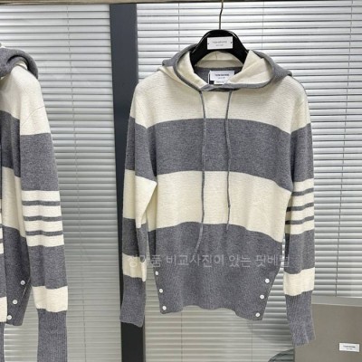 톰*라운 4-바 스트라이프 울 니트 후드