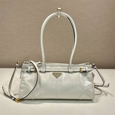 프*다 1BA426 시그니처 핸드백 미듐