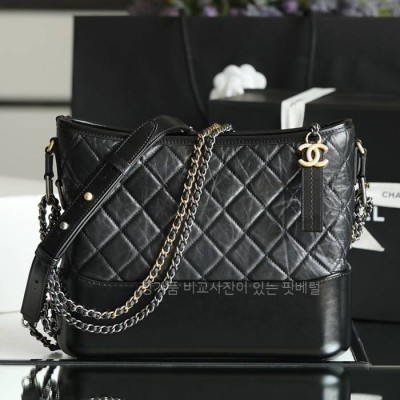 샤* 가브리엘 미듐 숄더백