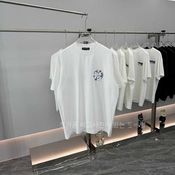 [국내배송] 크*하츠 반팔