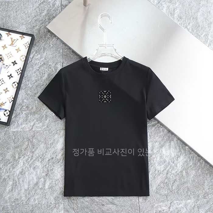 [국내배송] 로*베 여성 3D로고 라운드티