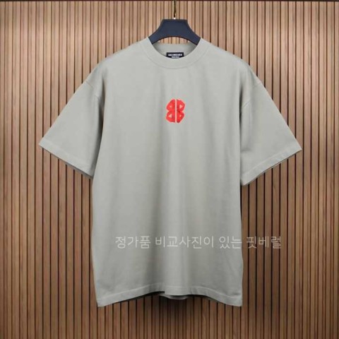 [국내배송] 발*시아가 시큐리티 테이프 로고 오버사이즈 티셔츠
