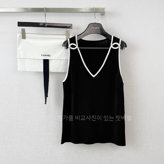 샤* V넥 슬리브리스 니트 탑